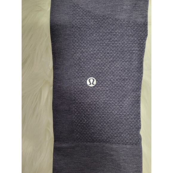 Lululemon Seamlessly Street Crop Cadet Blue Compression Leggings Women's Size 2 - Picture 4 of 6